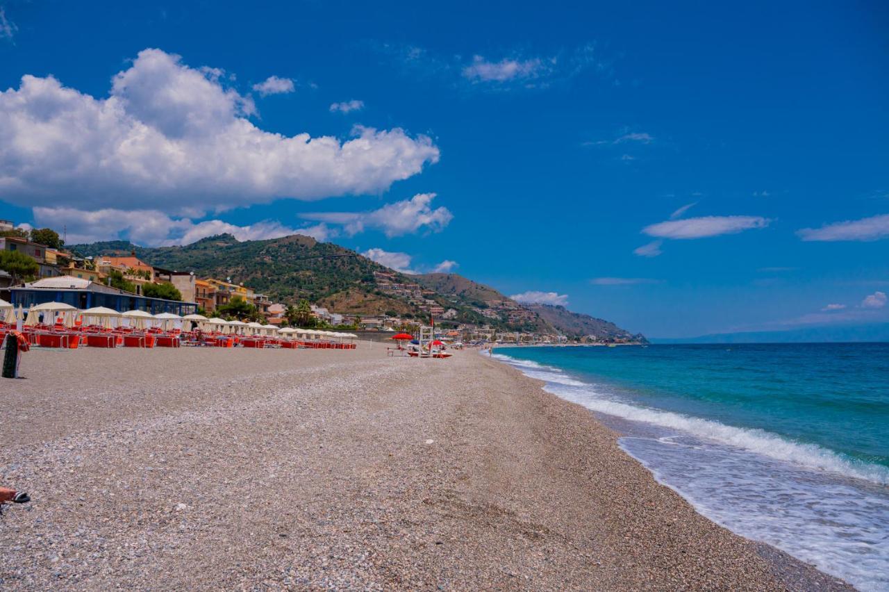 Appartamenti Paolone House Taormina Mare Mazzeo Buitenkant foto